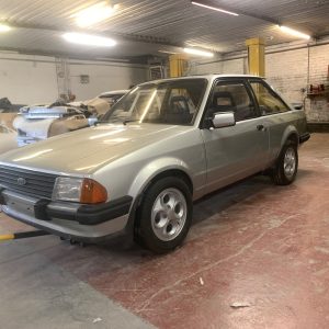 escort XR3 none injection 2 previous owners on a y