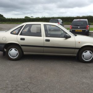 1990 Vauxhall Cavalier L 1598cc Saloon Petrol Manual