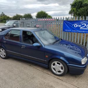 RENAULT 19 1.8 16v Executive 1995