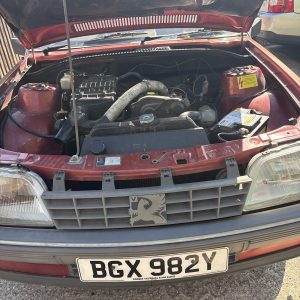 1983 Vauxhall Carlton S used by Jude Law,
