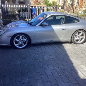 Porsche 2002 911 Carrera 4