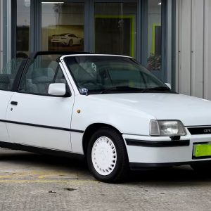 1988 Vauxhall Astra 2.0i GTE 2dr CONVERTIBLE PETROL Manual