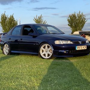 Vauxhall Vectra 2.5 V6 GSI