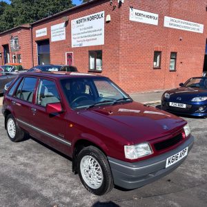 1992 Vauxhall Nova 1.2i Luxe + 5dr HATCHBACK Petrol Manual