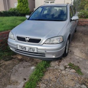 AUTOMATIC Vauxhall Astra 1999 1.6 with MOT. Clydach South wales